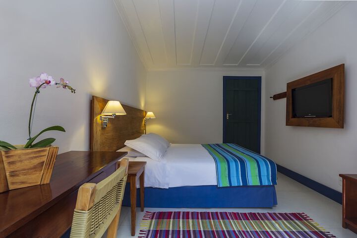 Room 27 of 104