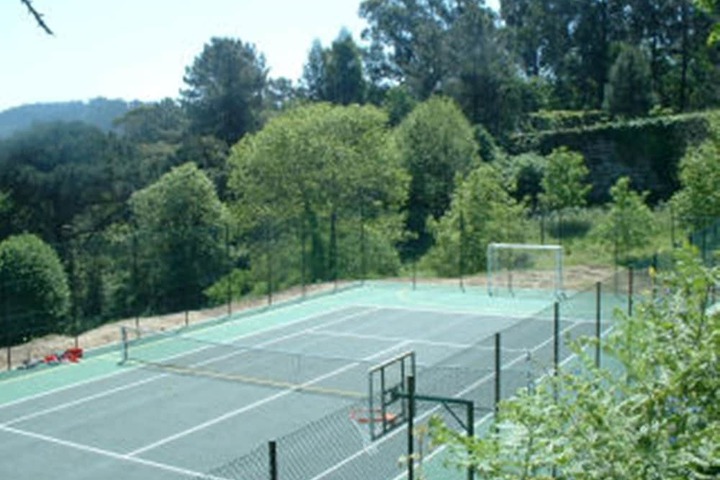 Tennis court