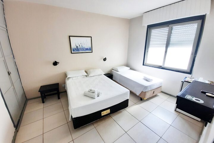 Room 19 of 40