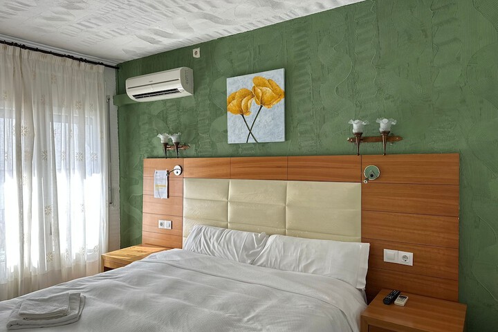 Room 43 of 133
