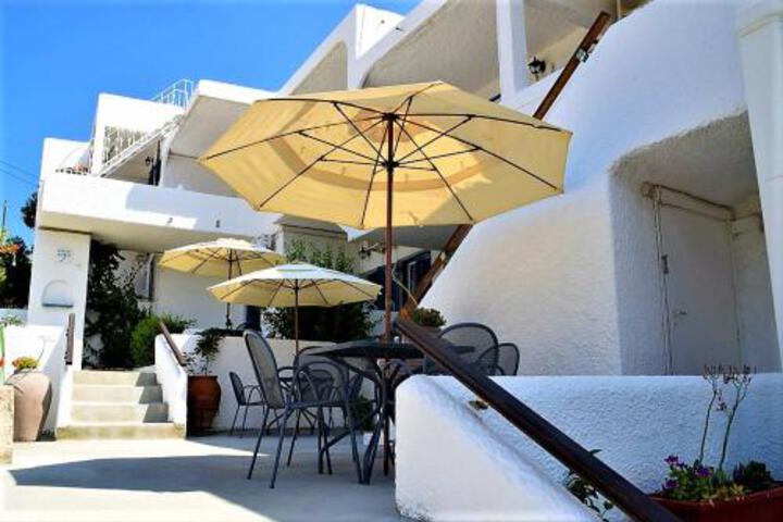 Attica Hotel Ephie
