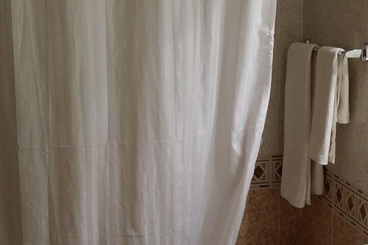 Room 12 of 26