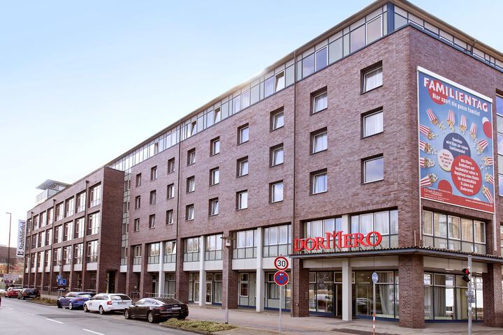 Hotel Entry