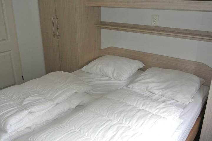 Room 2 of 26