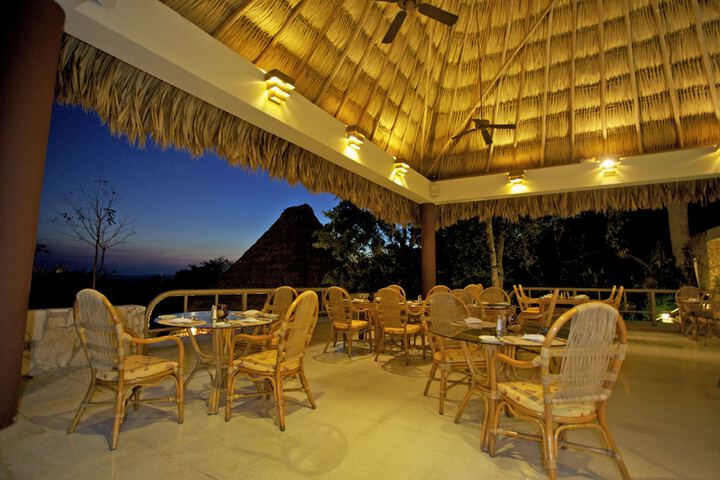 Dining Photos