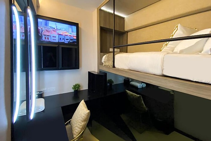 Room 73 of 180