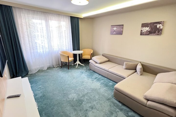 Room 26 of 54