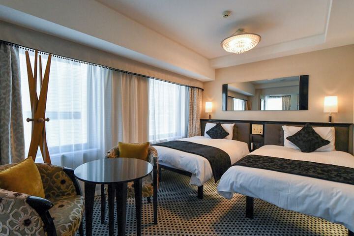 Room 8 of 45