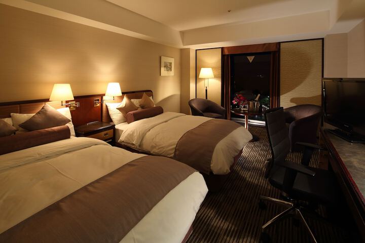 Room 5 of 88