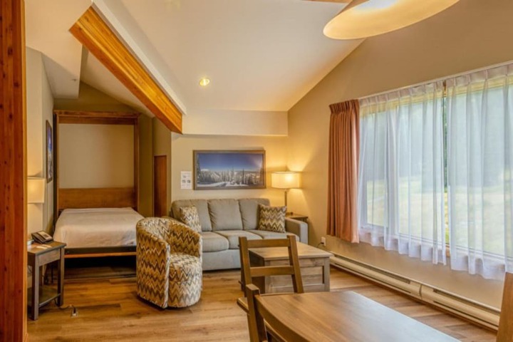 Room 119 of 266