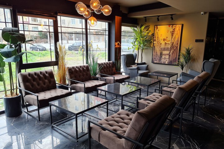 Guest Lobby
