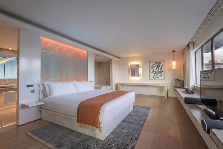 Room 50 of 126