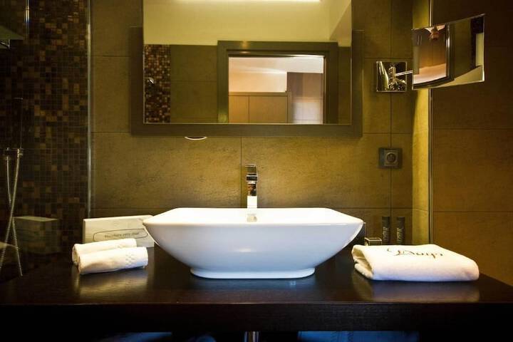 Bathroom Interior Photo