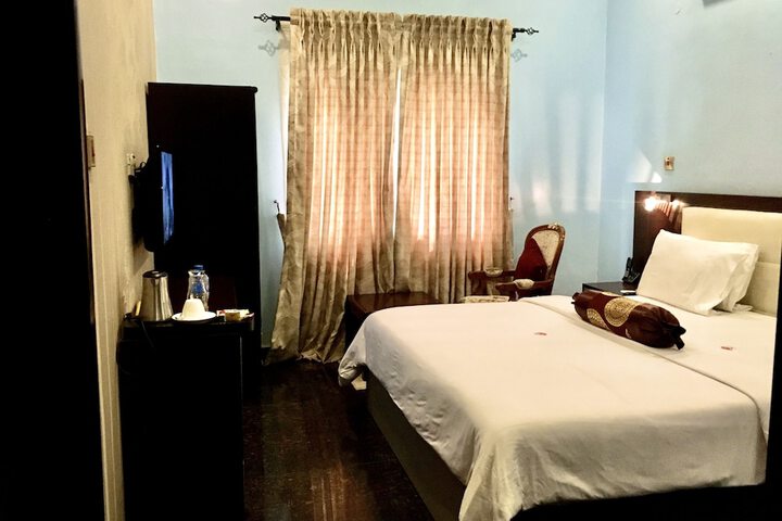 Room 9 of 55