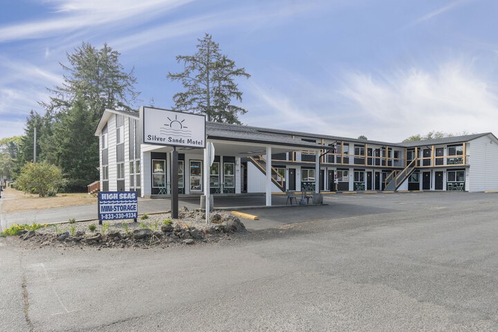 Silver Sands Motel in Westport, WA
