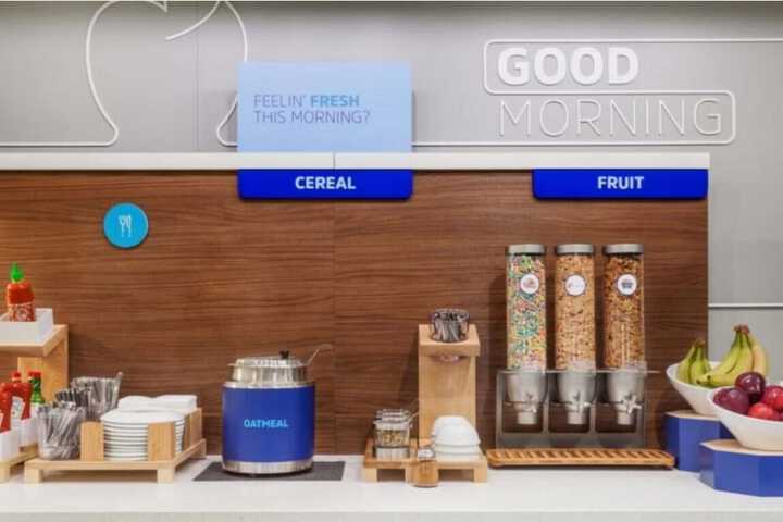 Breakfast area