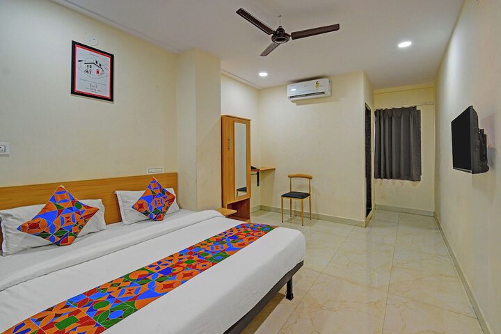 Room 15 of 27