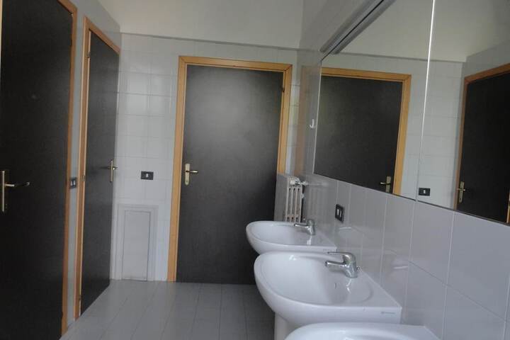 Clean Restrooms