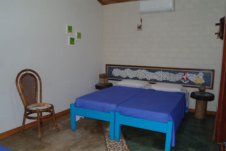 Room 4 of 31