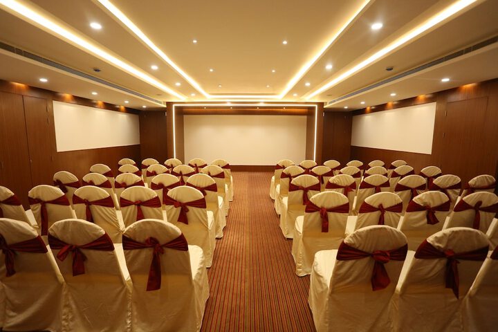 Ballroom/Hall 25 of 35