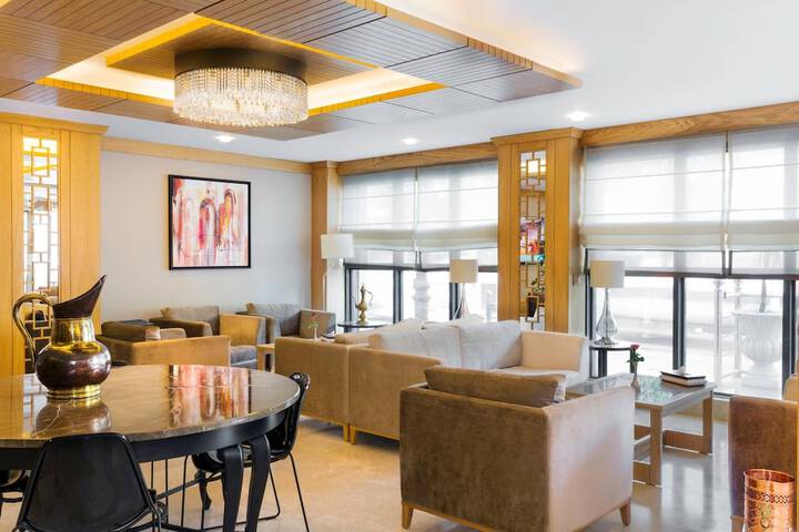 Dining Photos