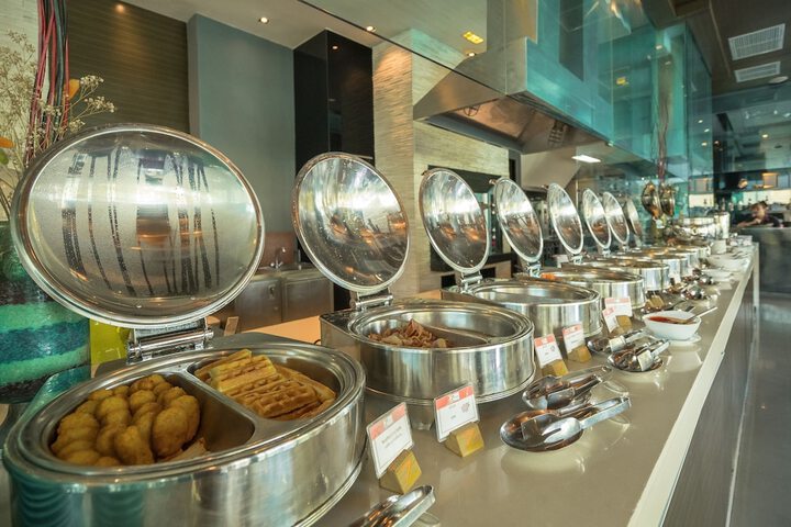 Dining 54 of 64