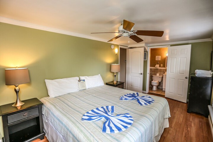Room 4 of 31