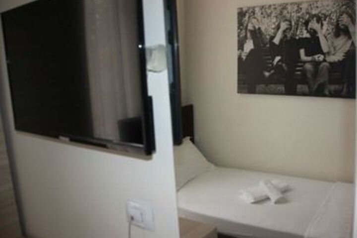 Room 20 of 52