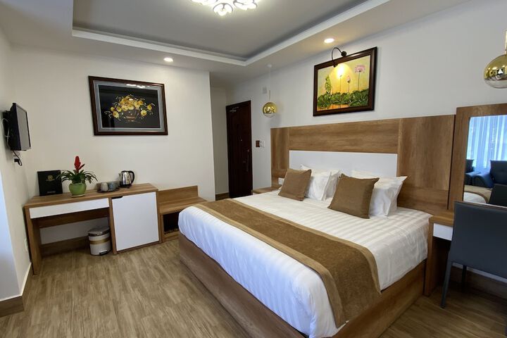Room 5 of 35