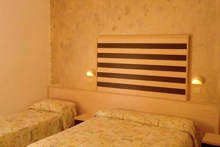 Room 10 of 59