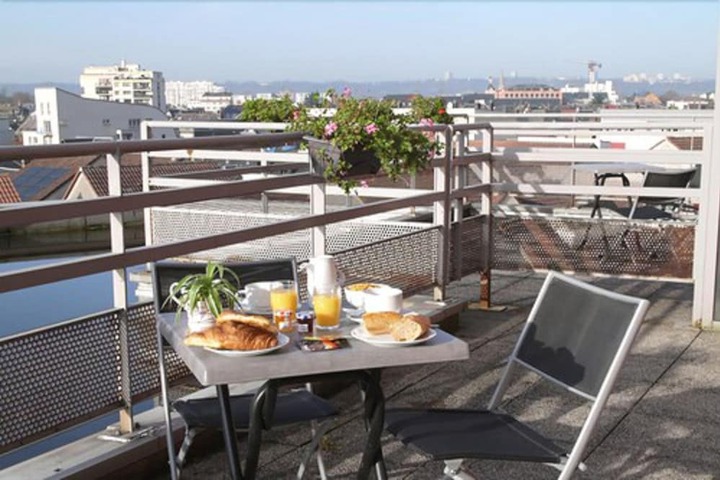 Terrace/Patio 17 of 24