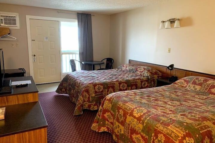 Room 8 of 38