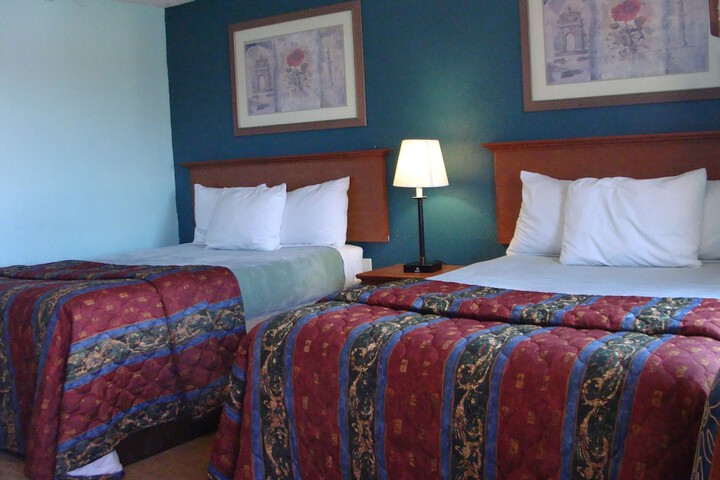 Room 10 of 40