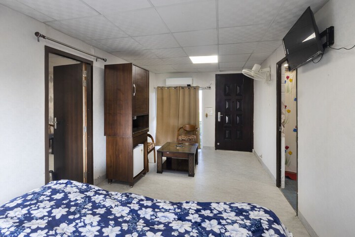 Room 18 of 53