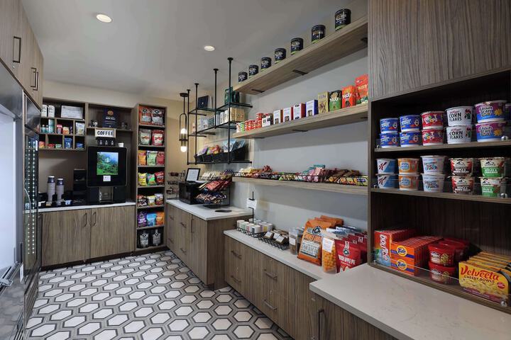 Snack bar