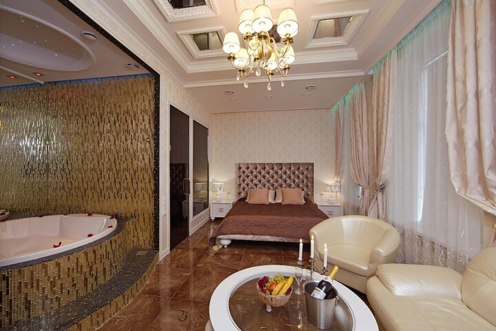 Room 4 of 75