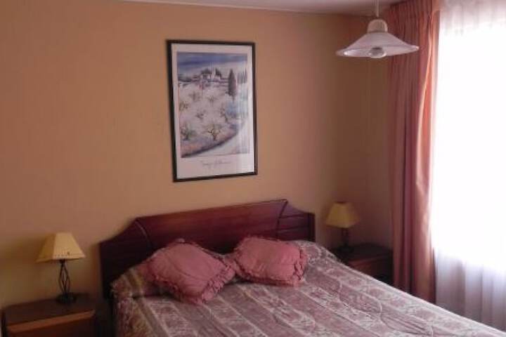 Room 3 of 9