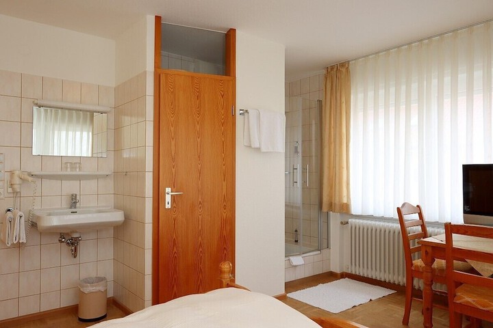 Room 15 of 95