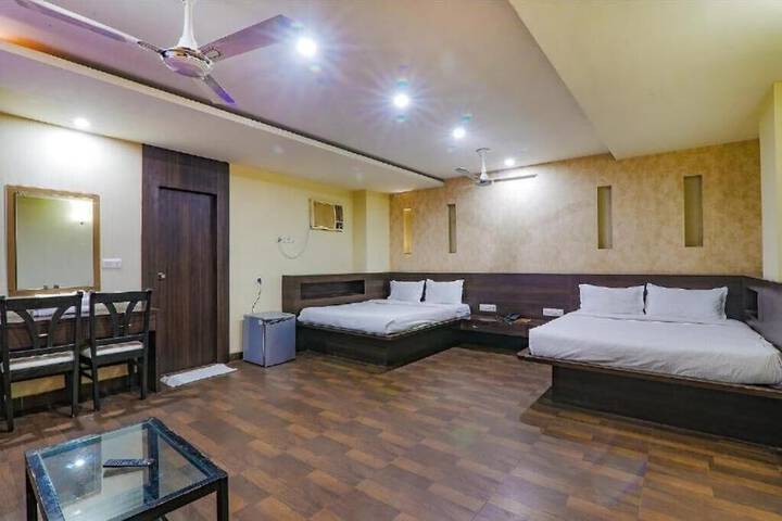 Room 9 of 23