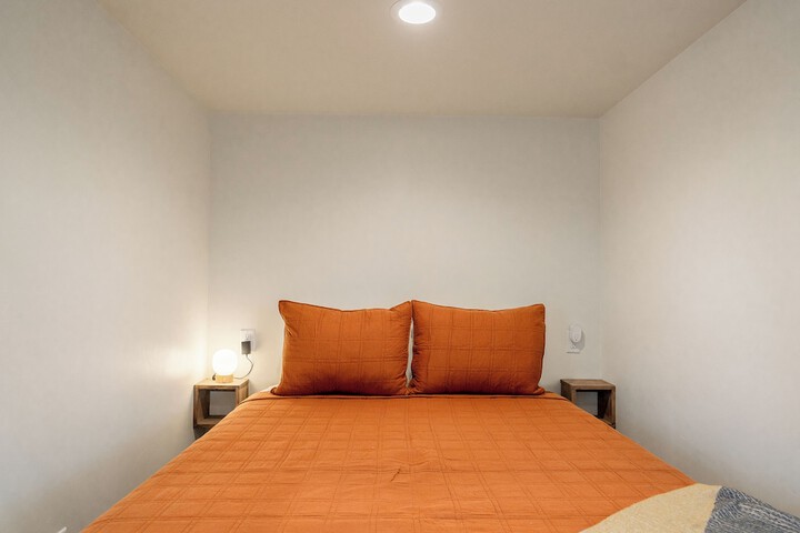 Room 47 of 120