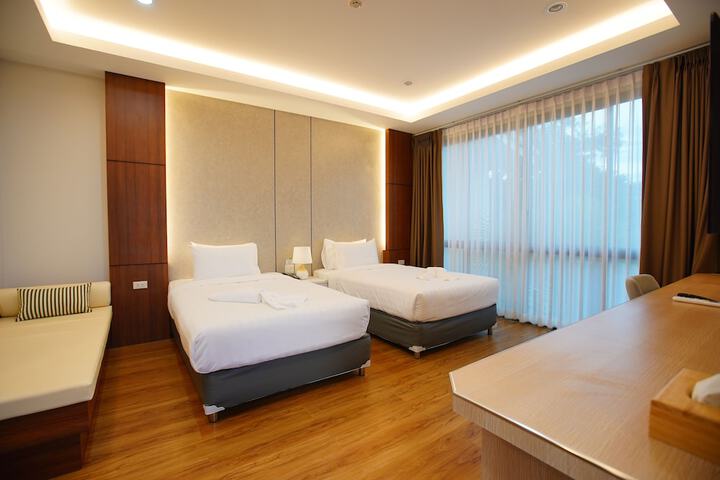 Room 9 of 30