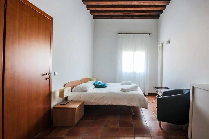 Room 54 of 58