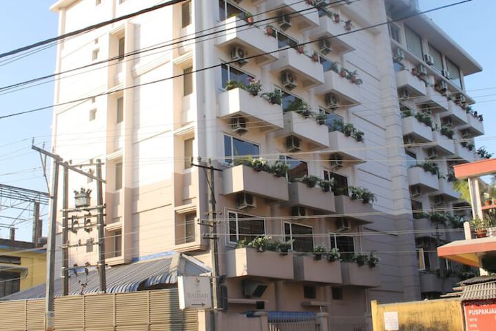 Hotel 80 of 85