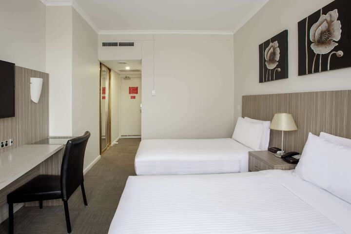 Room 12 of 54