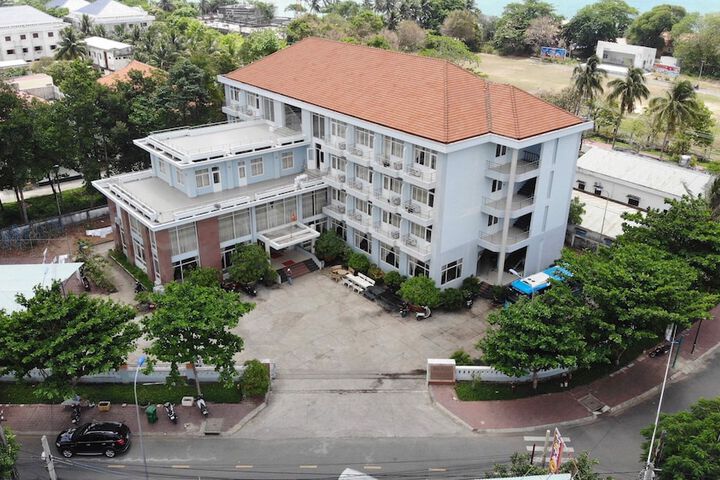 Hotel 53 of 73
