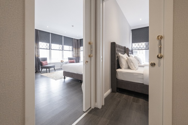 Room 82 of 184