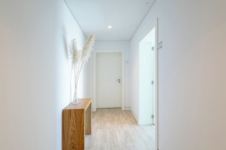 Room 2 of 69