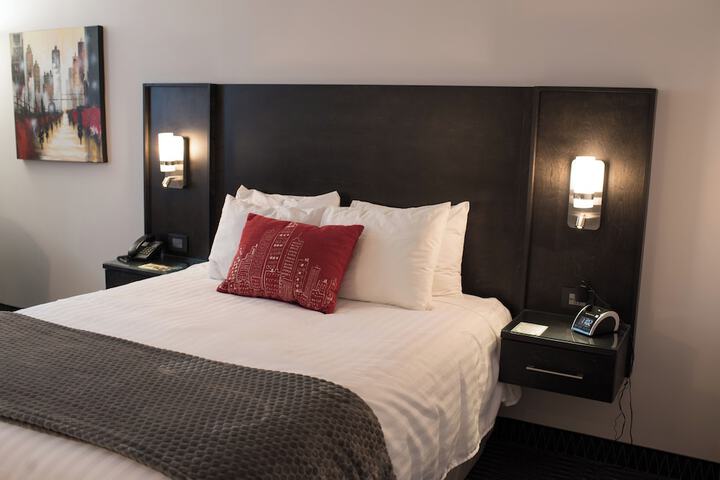 Room 17 of 48