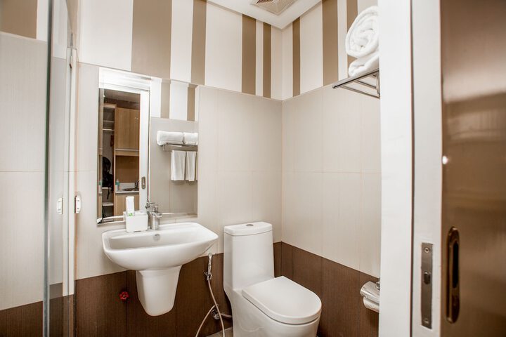 Room 7 of 26