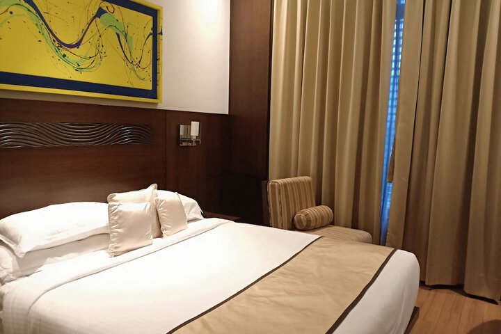 Room 14 of 71
